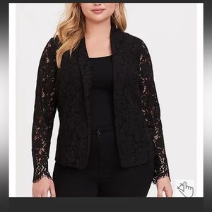 Torrid NWT black lace blazer size 1